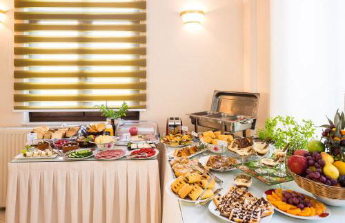 Eltina Hotel - Photo 38