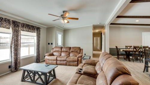 Spacious Tierra Amarilla Ranch House with Deck! - Foto 3