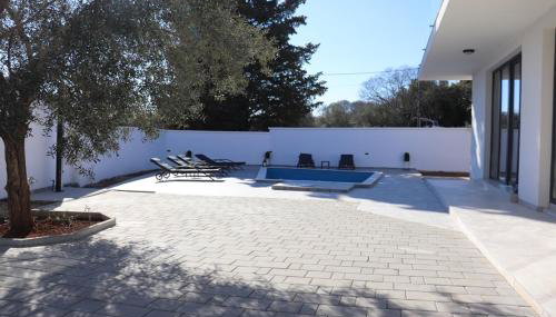 KRK, VILLA SOTTOVENTO WITH POOL, 8p - Foto 4