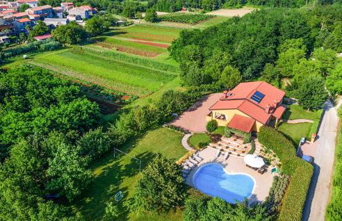 Nice Home In Karojba With Sauna - Foto 16