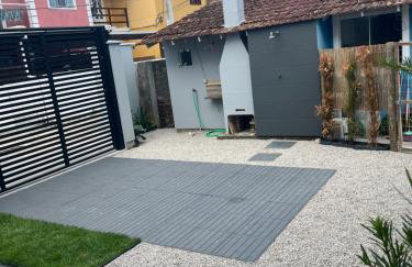 Casa com 2 quartos, sendo um suíte, super aconchegante para temporada - Foto 3