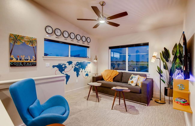 Elegant Townhome Near Old Town, Breweries and River! - Foto 34