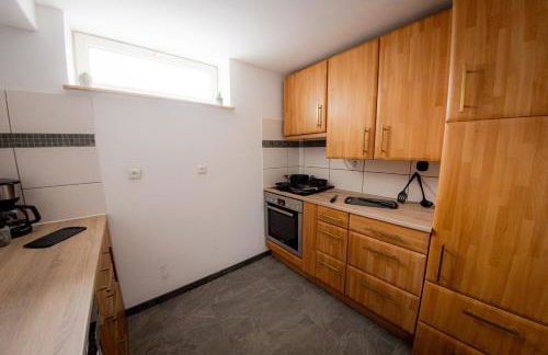 Yello Homes - großes Apartment - Am Waldrand, 15 min bis Nürnberg Messe, für 8 Personen, 2 WC's - Foto 11