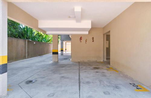 2 Quartos com ar, piscina, sacada Gourmet a 1 km da praia Grande - Foto 29