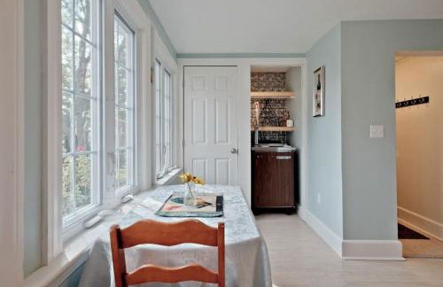 Back Cove - Large Sunny 2 Bedroom Condo - Foto 17