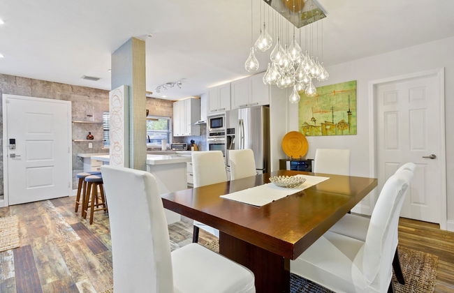 Buddha House 3BR 2BA Home -lush Backyard - Foto 37