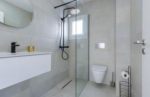 Poolside oasis by Caparica beach - Foto 35