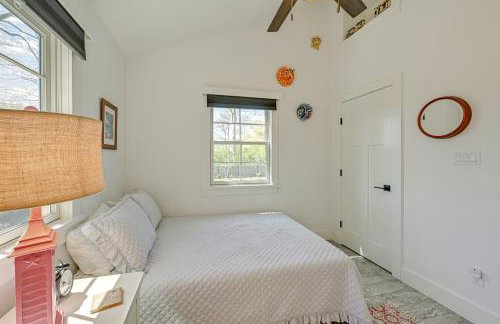 Distinctive Hamptons Home with Pool Near Bay, Ocean - Foto 21