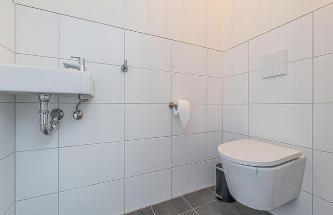 Lakeside Home With a Jetty - Foto 26