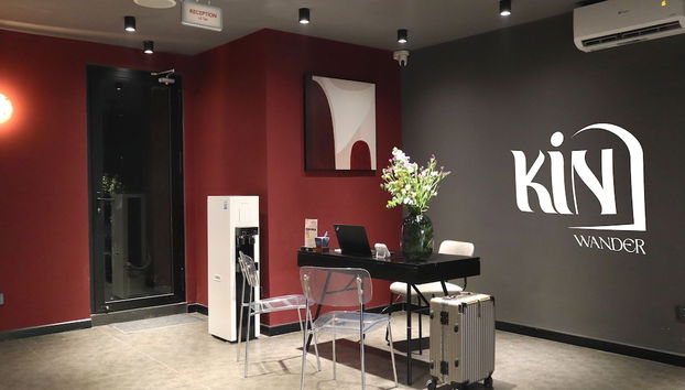 Coin salon dans le hall