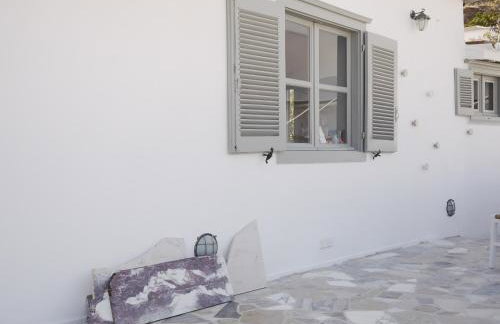 Hydra Artist House - Photo 15