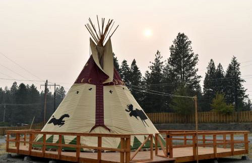 Amazing Tipi Rental for the Perfect Camping Getaway in Republic, Washington - Photo 6