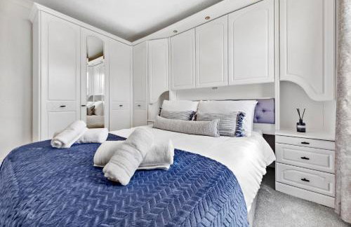 4BR North London I WiFi, Garden, Near Shops - Foto 44