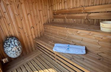 Siedlisko na wydmach, sauna,podgrzewane jacuzzi,domki klimatyzowane,starlink internet,parking - Photo 11