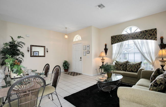 Tropical and Peaceful This 5 bed With Pool Spa - Foto 7