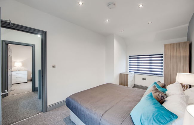 4 Bed - Sleeps 6 - Private Garden - Free Parking - Foto 14