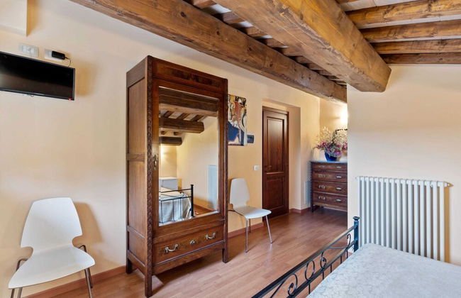 Beautiful Villa in Belforte All'isauro With Swimming Pool - Foto 17