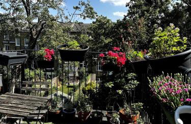 Large 1-bed duplex inc office & terrace - Foto 2