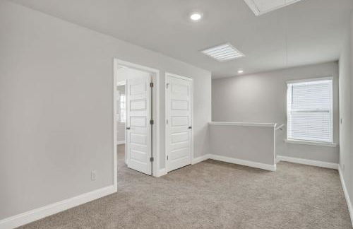 5kings Pool pickle-ball 100"TV PS5 fishing pond - Foto 27