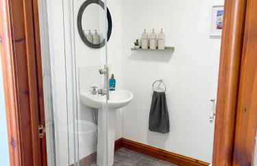 Borders Retreat, Cosy 1 Bed Flat - 3miles from M6 Jct45 - near A75, Gretna & Carlisle - Photo 16