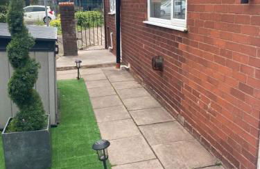 Studio Flat in Walsall with Option of Large Garden for Events - Foto 15