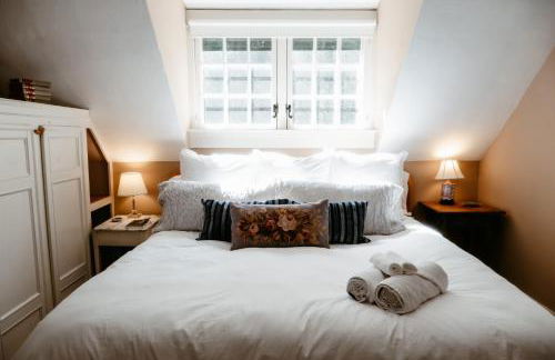 1850s Maine Farmhouse featured in Condé Nast Traveler with 11 Acres Near Water - Foto 41