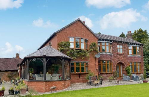 Dane Hurst - Photo 12