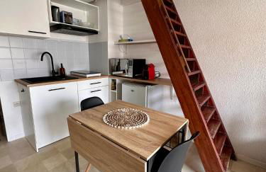 Évasion Sétoise - Appartement avec balcon vue marina, climatisé, parking - Situé à 200m de la plage - Foto 3