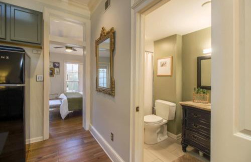The Magnolia Retreat in Historic Savannah 1BR - Foto 13