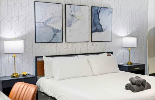 5-BD 2 5-BA Modern Retreat w Games & Hot Tub - Foto 16