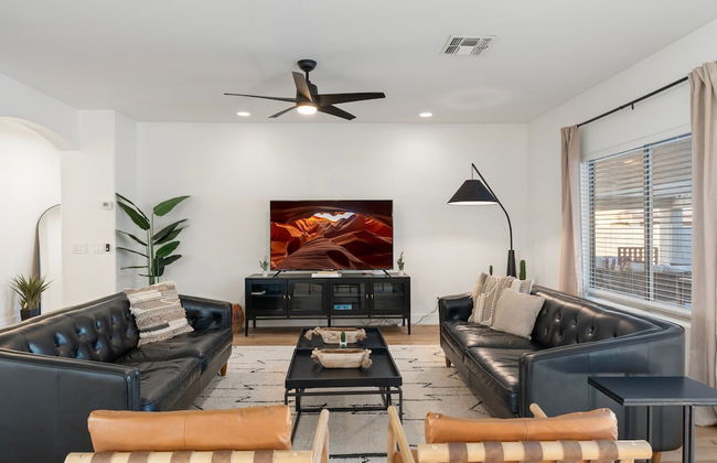 The Cardinal Walk to Stadium Pool Spa Sportcourt - Foto 9