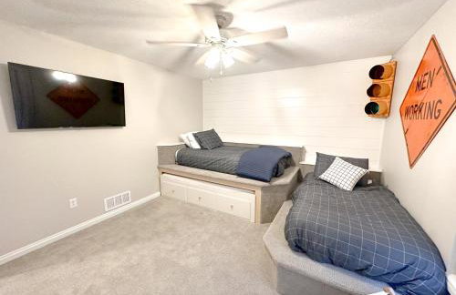 Group House Sleeps 26 THE ATTIC - 2 Miles to Cedar Point - Foto 22