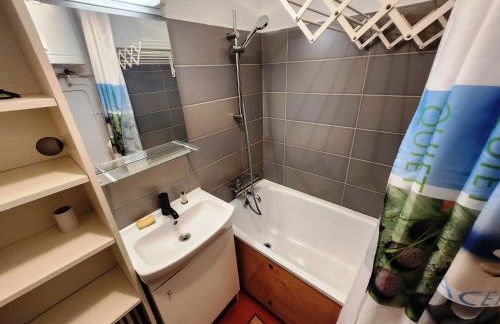 Studio pratique en RdC, au calme, avec vue - Foto 32