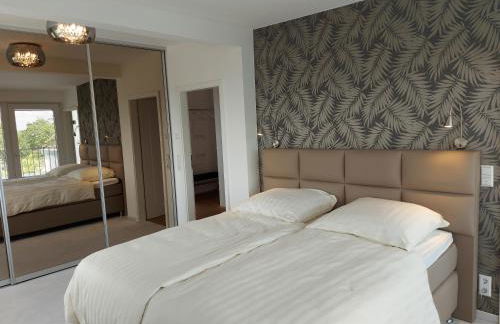 AT THE TOP - Penthouse über den Dächern der Stadt - Photo 10