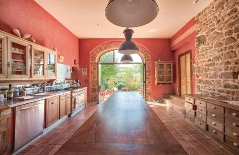 Lovely Home In Thizy-Les-Bourgs - Foto 5