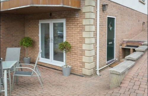 Guest home 10 Bed bunkhouse - Photo 11