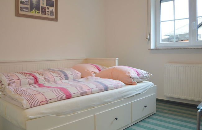 Beautiful Holdiday Home in Ulmen Near the Lake - Foto 6