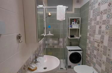 Appartamento panoramico in centro - Affitti Brevi Italia - Foto 10