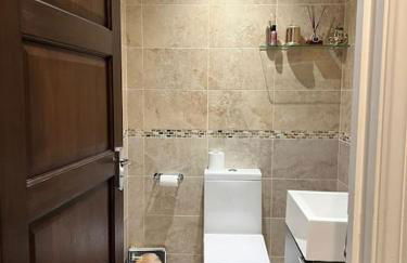 Lovely 3 bedroom house in Borehamwood . - Foto 22