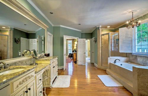 Secluded Acworth Mansion with Pool and Game Room! - Foto 15