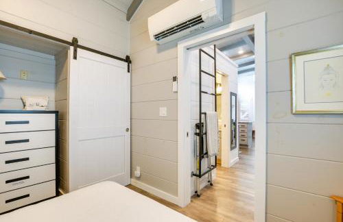 Flat Rock Tiny Home Fall Getaway with Grill! - Foto 14