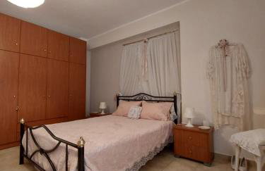 Antique Apartment 2 - Photo 12