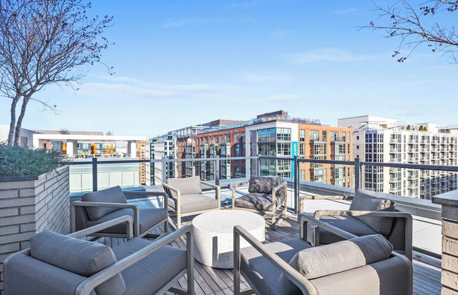 Coda on Half, a Placemakr Experience - Navy Yard - Photo 47