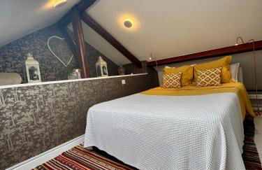 Studios with Mezzanine Rua da Moeda - Photo 6