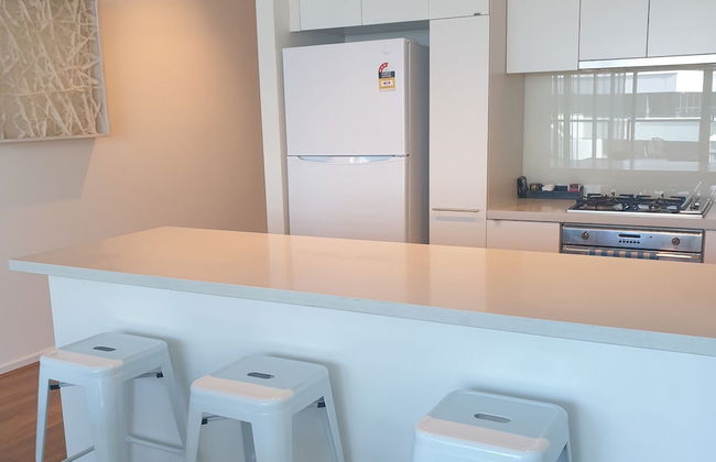 Waterfront Melbourne Apartments - Photo 43