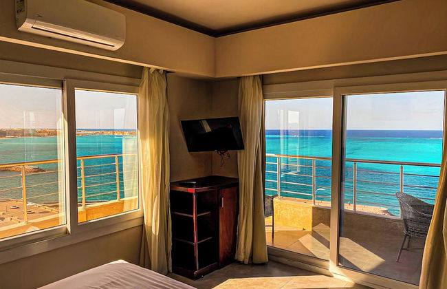 Luxury Apartment 3BR & Full Sea View - Photo 12