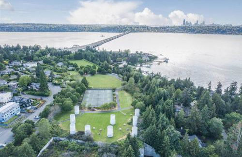 Private park in a cozy home next to I-90 huge yard - Foto 15