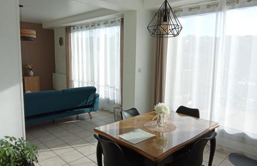 Le Guynemer - Spacieux T2 - Terrasse avec vue - Secteur gare - Foto 3