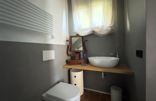 Modern and Elegant apartment with a spacious sea view terrace overlooking Palmaria Island Bright designer interiors Fully equipped Up to 6 guests Private parking Aircon All the comforts for a perfect stay - Foto 10