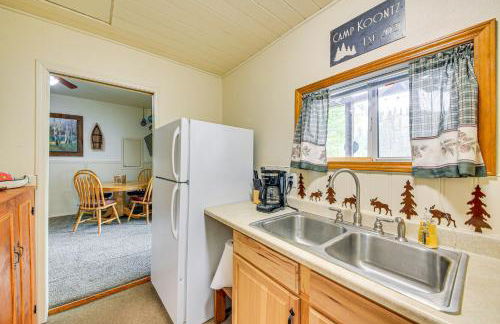 Family Fun on Ruby Creek Cusick Hideaway with Dock - Foto 8